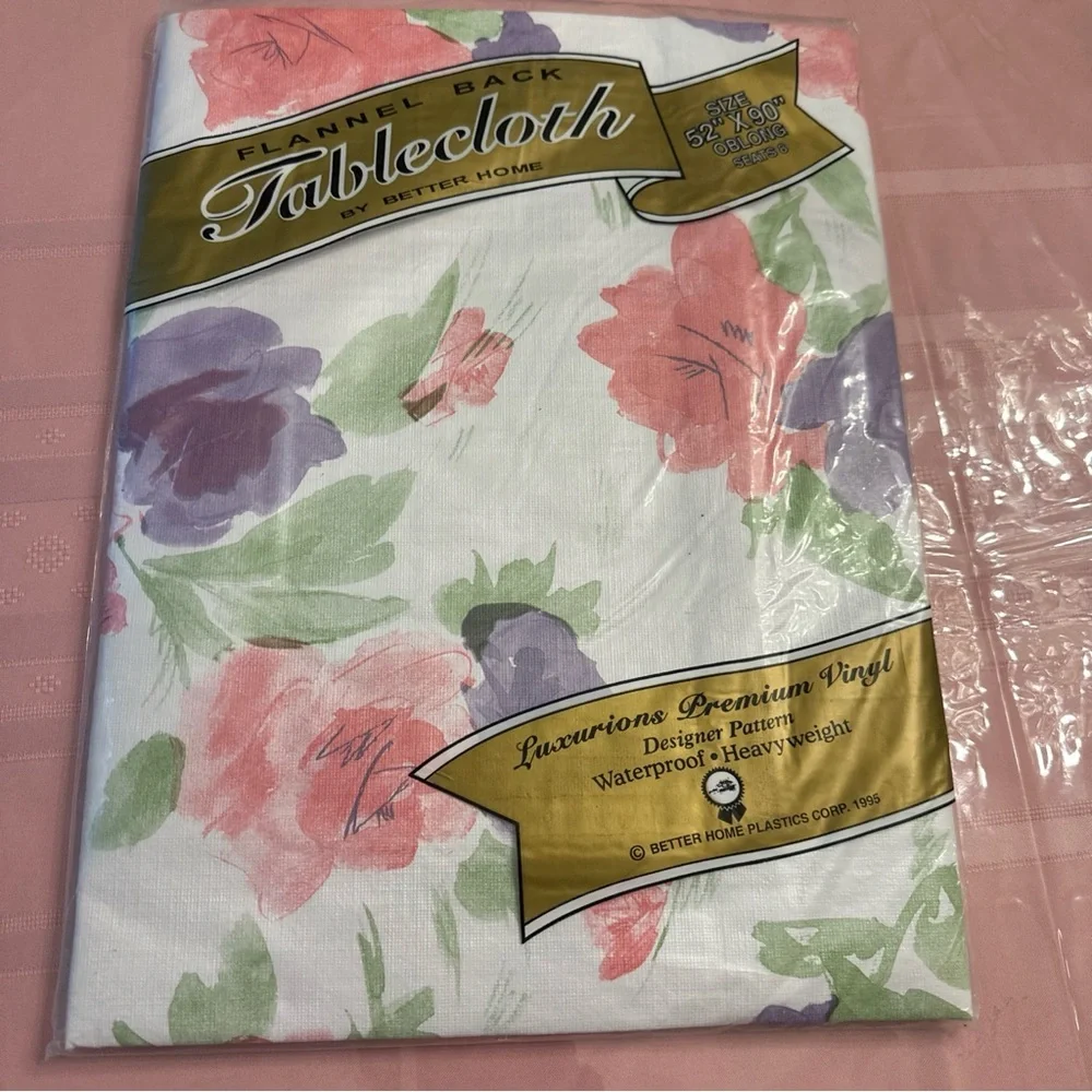 Vintage Better Home vinyl and flannel tablecloth 52 in x 90 in oblong floral